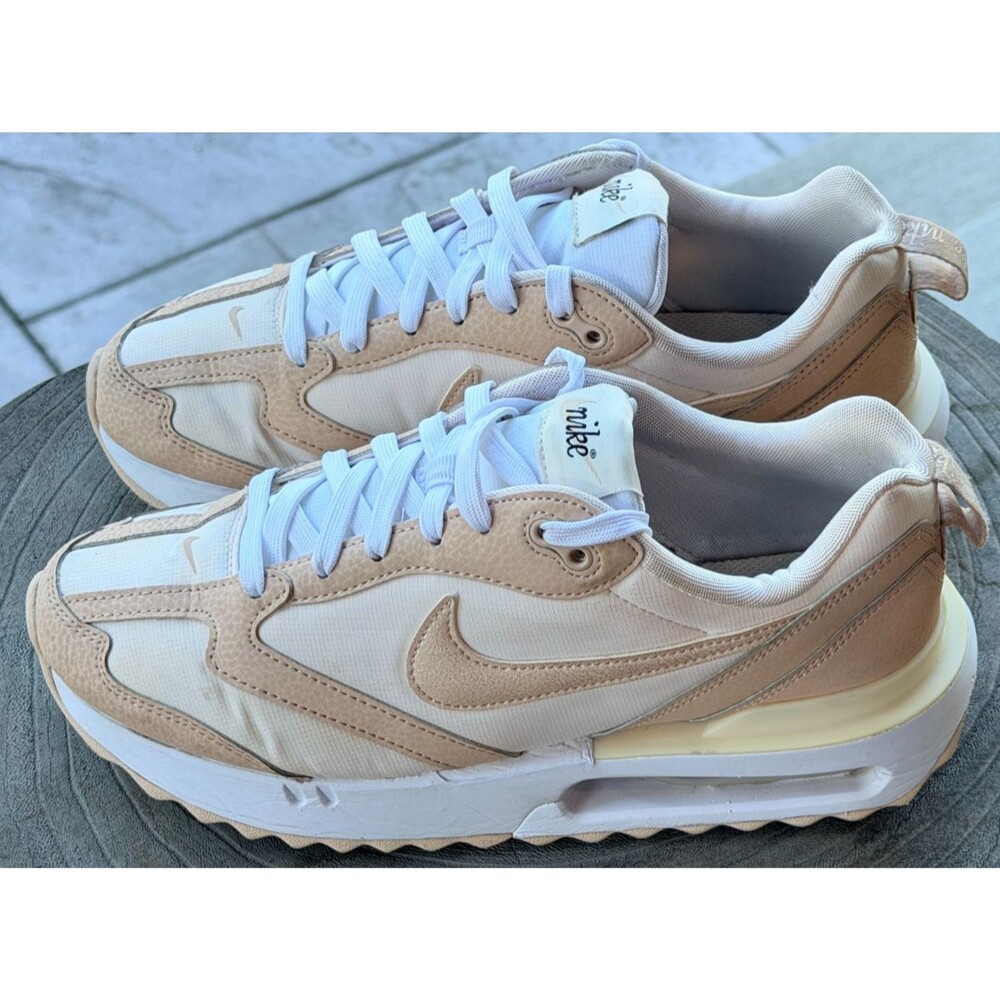 Nike Air Max Dawn Womens Size 8.5 Soft Pink White Athletic Leather Sneakers